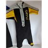 Image 6 : (4) Wet Suits -Sea Doo Junior 12, (2) Fluid Junior 12 And Small, Body Glove Womens 11/12 - As Is