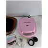 Image 4 : Lapdesk, Babycakes Cupcake Maker - Turns On As Is