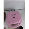 Image 6 : Lapdesk, Babycakes Cupcake Maker - Turns On As Is