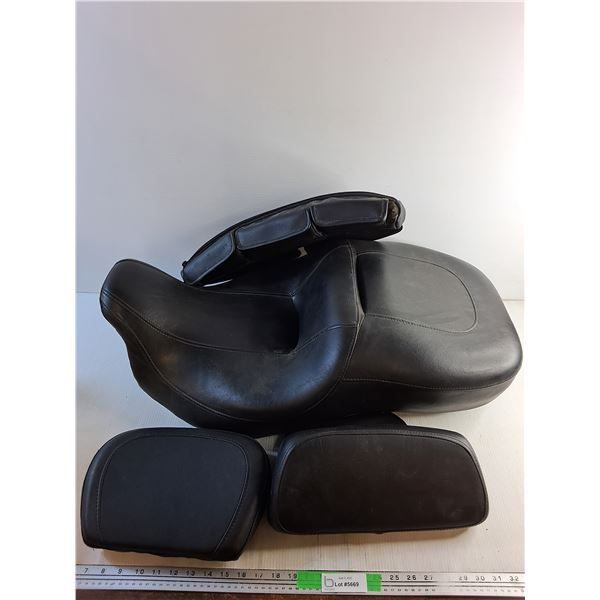 Harley Davidson Seat Assembly - PICK UP