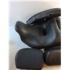 Image 2 : Harley Davidson Seat Assembly - PICK UP