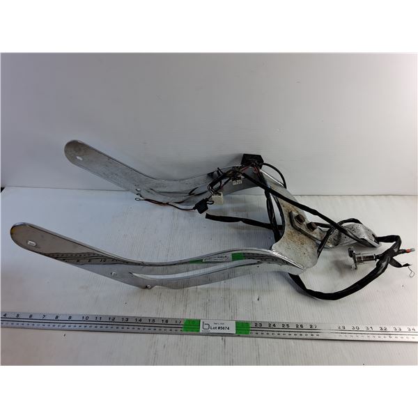 2010 Harley Davidson Softail Towing Hitch with Wiring 30" x 11", Cannot Ship