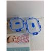 Image 4 : Tommy Hilfiger Mini Backpack, Glass Food Trays with Lids, Swaddle Love Book