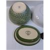 Image 3 : (2) Serving Bowls (3) Oval Baking Dishes - Assorted SIzes