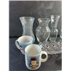 Image 2 : Glass Vases, Candy Dish, Ceramic Christmas Mugs