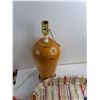 Image 2 : 20″ Wooden Lamp (Bulb Not Included), 19″ Wicker Basket, Misc