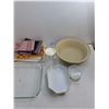 Image 2 : 16″ Glass Cooking Tray, Various Kitchen Cloths, 10″ Pink Ceramic Le Creuset Bowl, 