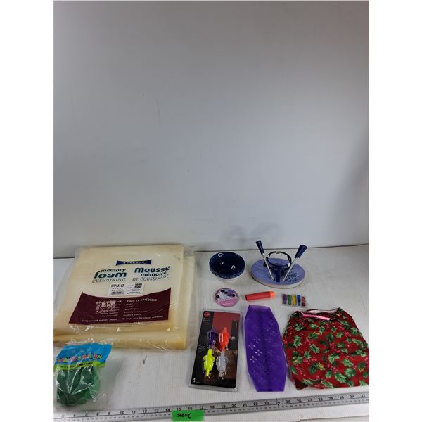 Memory Foam Cushioning, Speed Pourers, Bowl, Misc - As Is