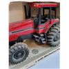 Image 2 : ERTL Case International Replica Die-Cast 1/16 Scale Tractor