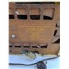 Image 3 : Vintage RCA Victor AM Radio - No Power Detected - As is