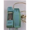 Image 2 : Vintage GTE "Robin Egg Blue" Hand-Held Landline Telephone - Untested
