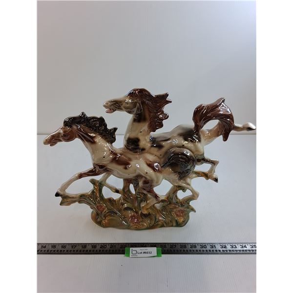 Porcelain "Horses" Table Display - 1 Chip  -  Pick Up Preferred