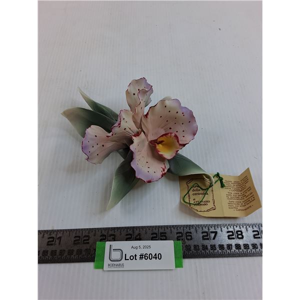 Capodimonte Italian Porcelain Table Ornament