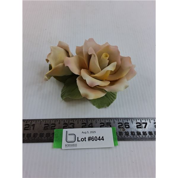 Capodimonte Italian Porcelain Table Ornament