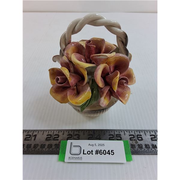 Capodimonte Italian Porcelain "Flower Basket" Table Ornament