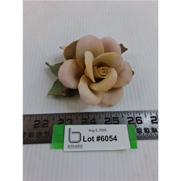 Capodimonte Italian Porcelain Table Ornament