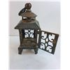 Image 2 : Cast Iron Backyard Decor Lantern - 12.5" Tall