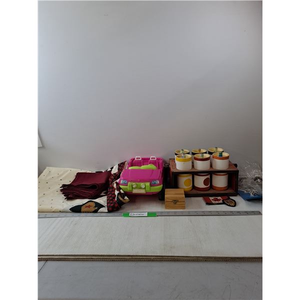 Barbie Car, Halloween Decorations, Fake Spray Paint Toys, Wood Box & Christmas Cloths