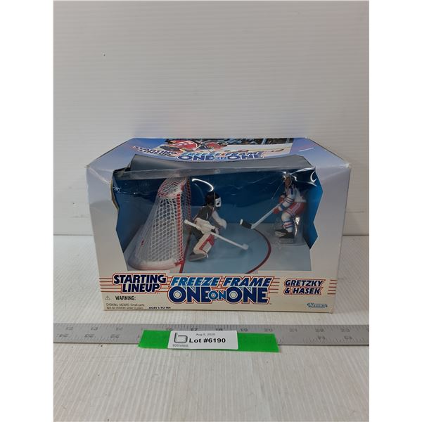 Kenner Freeze Frame Gretzky and Hasek- NIB- 10" x 6.5" x 7"