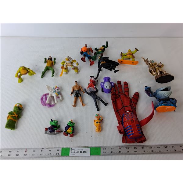 Kids' Toy Lot- TMNT Finger Puppet, Skylanders Figurines, 1983 Astroniks Figurines, Misc.