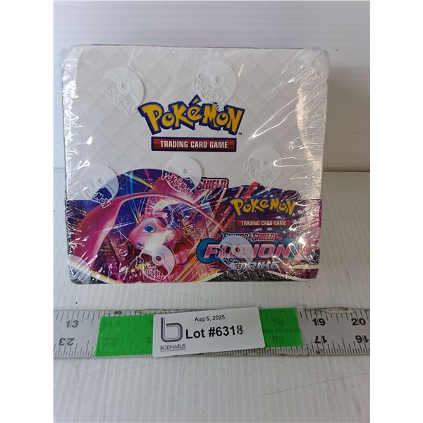 Pokemon Sword & Shield Fusion Strike Trading Card Set- Sealed, Cannot Authenticate