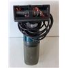 Image 2 : Hoover Twist & Vac Handheld Vacuum- Powers On