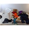 Image 1 : Plastic Hamper, Infant Snowsuit- 3 Months, Build-a-bear, Misc.