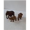 Image 3 : (3) Wood Elephants