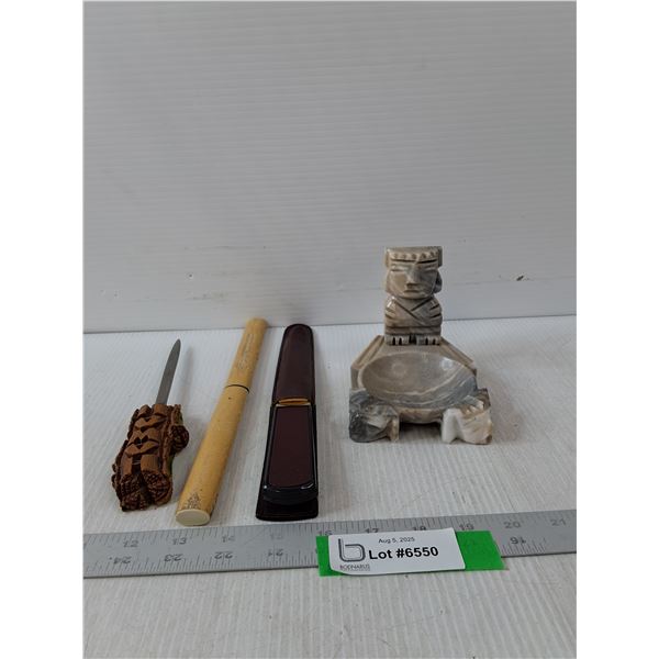 (3) Knives & Mayan Dish