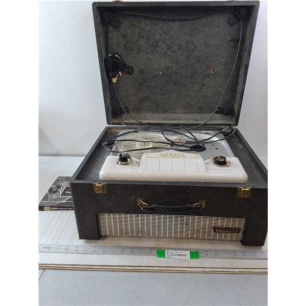 Webcor  High Fidelity Royal Coronet Sterofonic- 20.5" x 10.5" x 16"- Cannot Ship- As Is