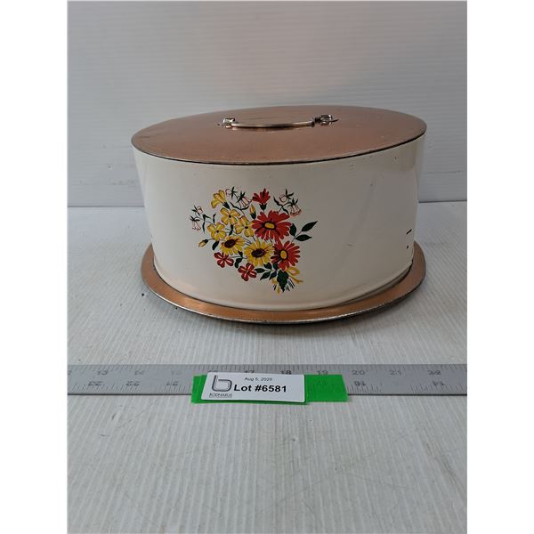 Vintage Tin Cake Carrier- 12"