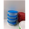 Image 2 : (8) Tupperware Containers