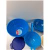 Image 2 : (12) Bowls, Strainer, Lid