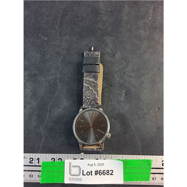 Komono Quartz Watch - Gray Face - Tested