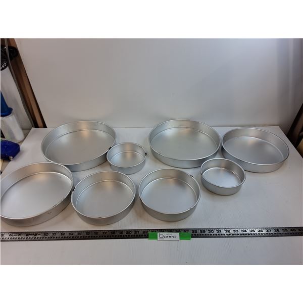 (2) Sets of Four Wilton Baking trays Up To 12.5"