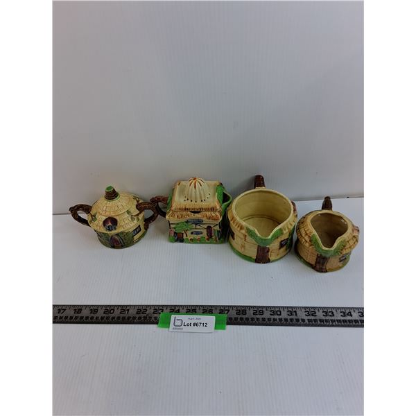 Japanese House Tea Set