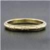 Image 6 : Antique 14k Yellow Gold Detailed Floral Work Eternity Stackable Band Ring