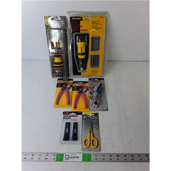 14 Piece Screwdriver, Ratcheting Ball Driver, Auto- Loading Bit Driver, Misc. All Sealed