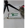 Image 2 : Wyoming Knife, Deer Rattles & Mini Tripod