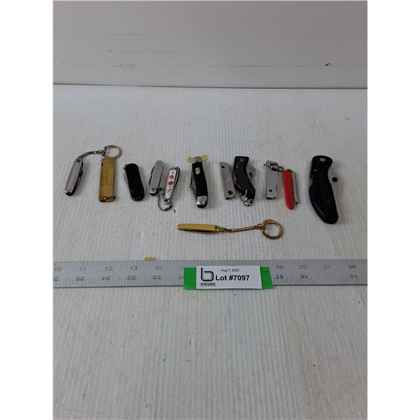 (11)  Variety Of Pocket Knives & Razors