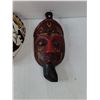 Image 2 : (3) Wood Carved Masks