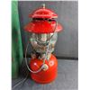 Image 2 : Coleman 200A 5/67 Kerosene Lantern and Lantern Case