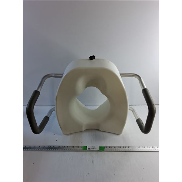 Raised Toilet Seat with Arms - PICK UP