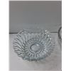 Image 3 : (3) Glass Bowls, (2) Glass Dishes