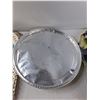 Image 4 : (2) Rectangular Trays, (3) Circular Trays, Tin Foil Tray