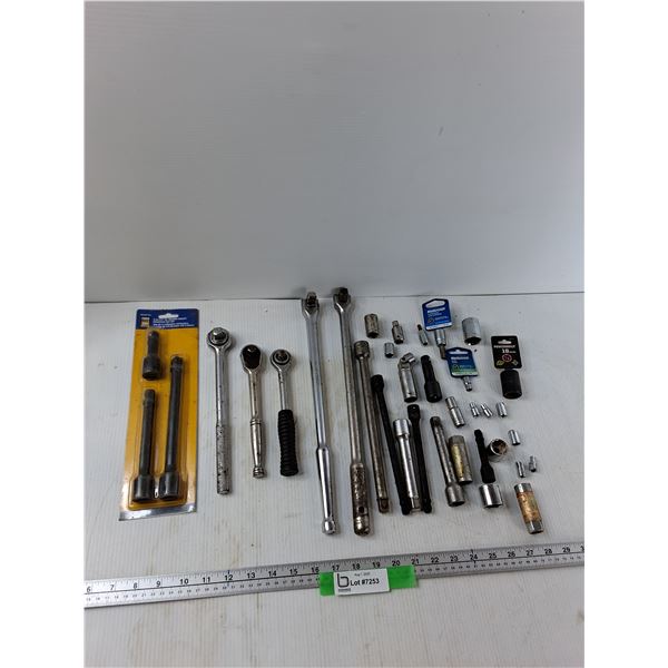 Wobble Impact Extension Bar Set, (5) Ratchets, Sockets, Misc - As Is