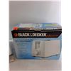 Image 5 : Black & Decker Toast-It-All--2-Slice-Toaster - Turns On As Is