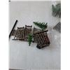 Image 5 : (6)Model Train Building, Fences, Trees, Signs & Rocks