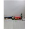 Image 1 : (4) Model Train Buildings & Pine Tree Decoration