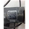 Image 3 : Black & Decker 3/8" Variable Speed Drill- Powers On